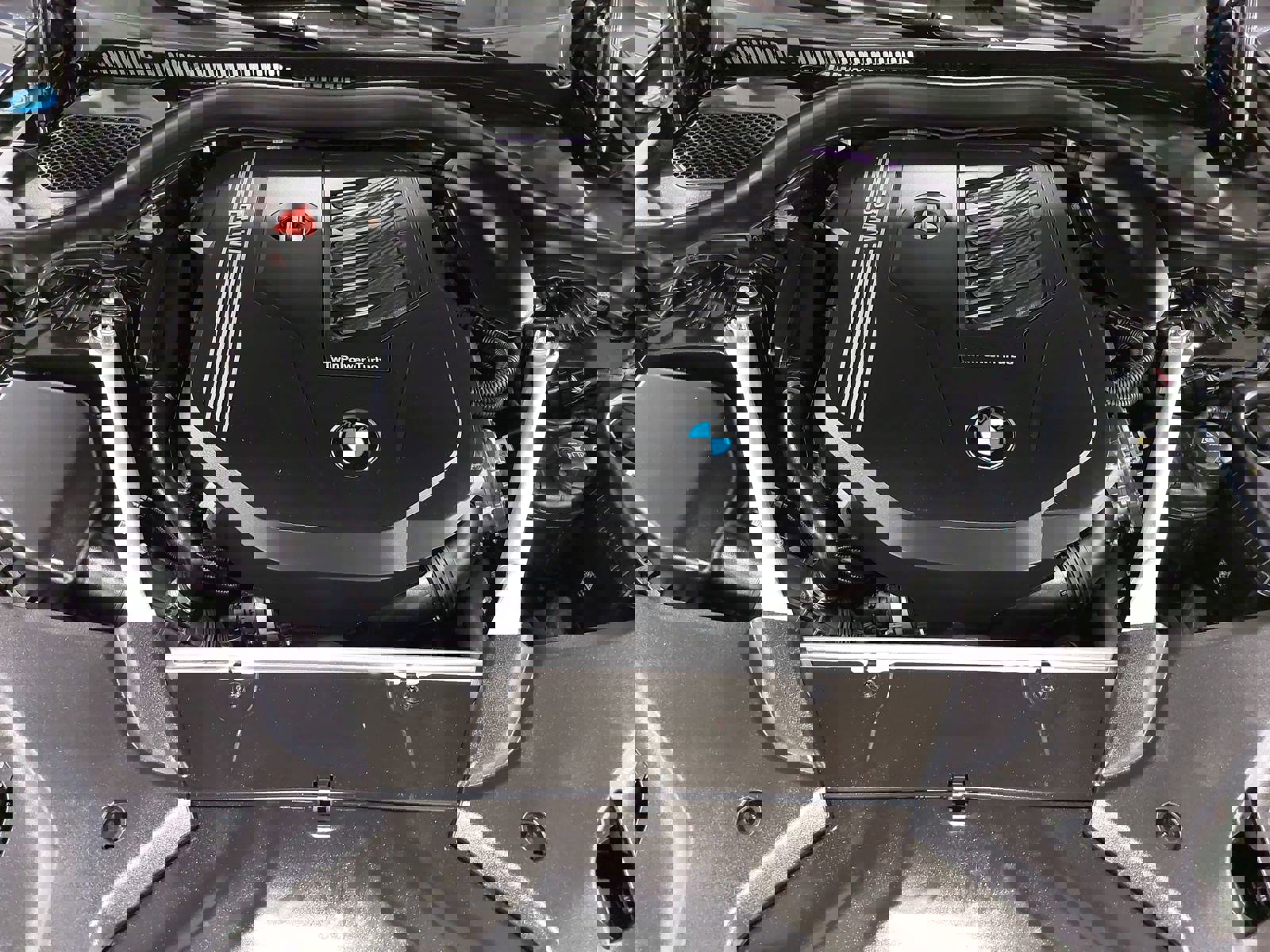 Used 2023 BMW 540i xDrive w/ M Sport Package image 32