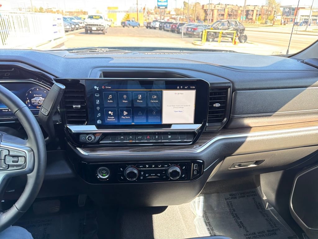 Used 2024 Chevrolet Silverado 1500 LT image 17