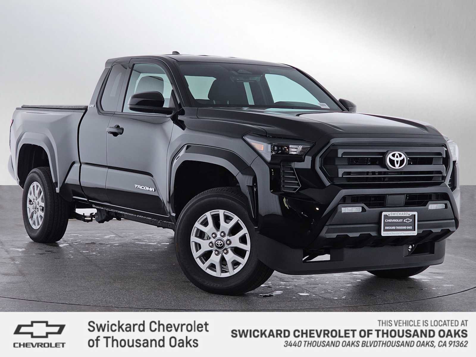 Used 2025 Toyota Tacoma SR5 RWD image 1