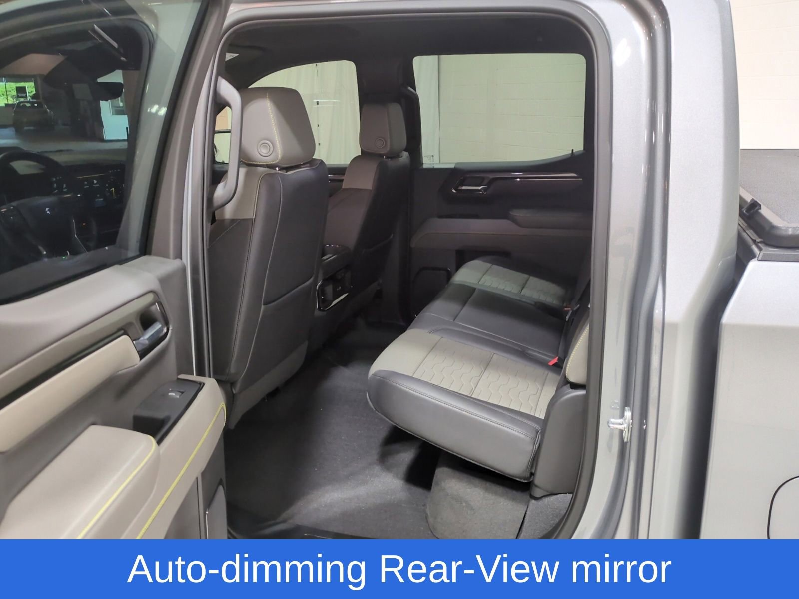 Used 2023 Chevrolet Silverado 1500 ZR2 w/ Technology Package AWD/4WD image 16