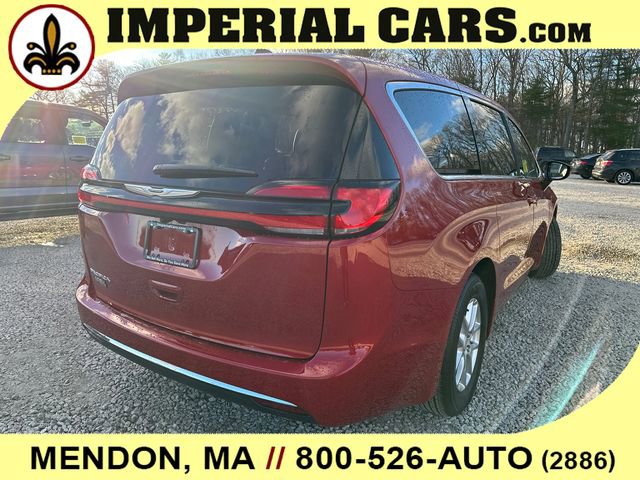 New 2026 Chrysler Pacifica Select image 12