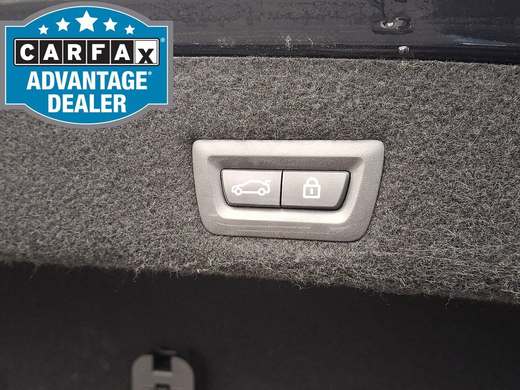 Used 2016 BMW 750i xDrive image 38