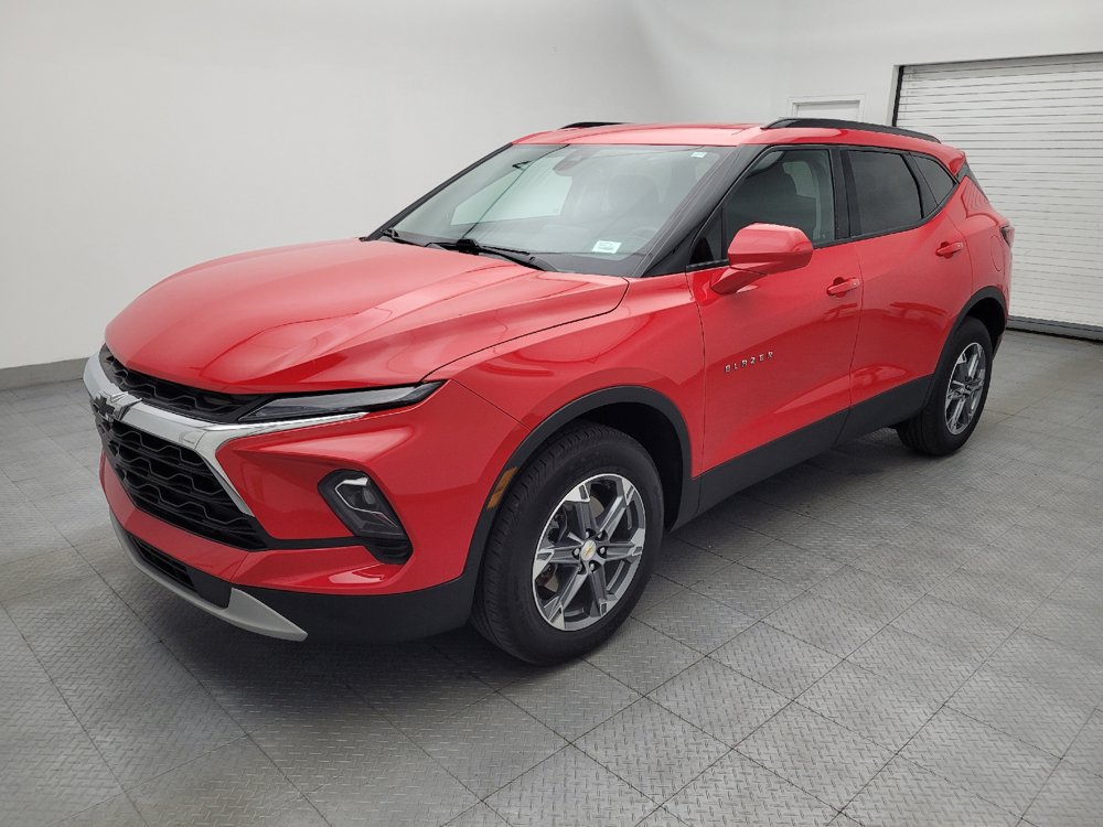 Used 2024 Chevrolet Blazer LT w/ Convenience Package FWD image 2
