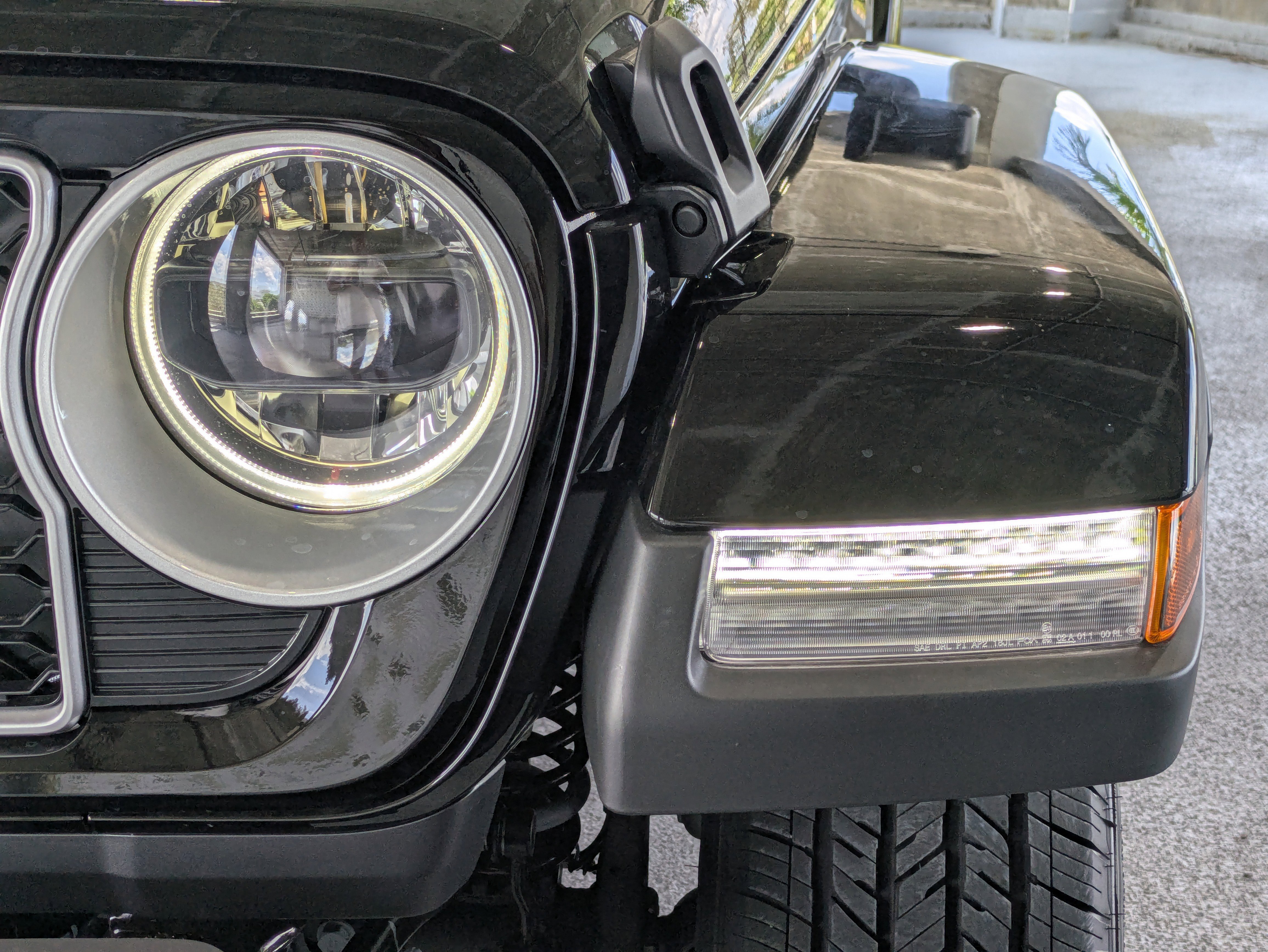 New 2025 Jeep Wrangler Sahara image 10