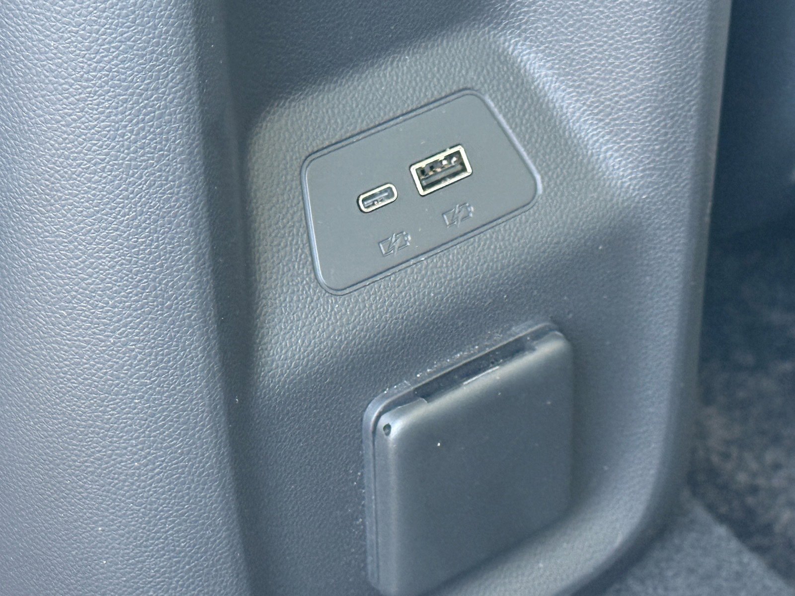 Used 2024 Buick Envision Avenir AWD/4WD image 28