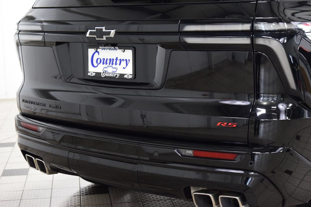 Used 2024 Chevrolet Traverse RS w/ LPO, Floor Liner Package AWD/4WD image 22