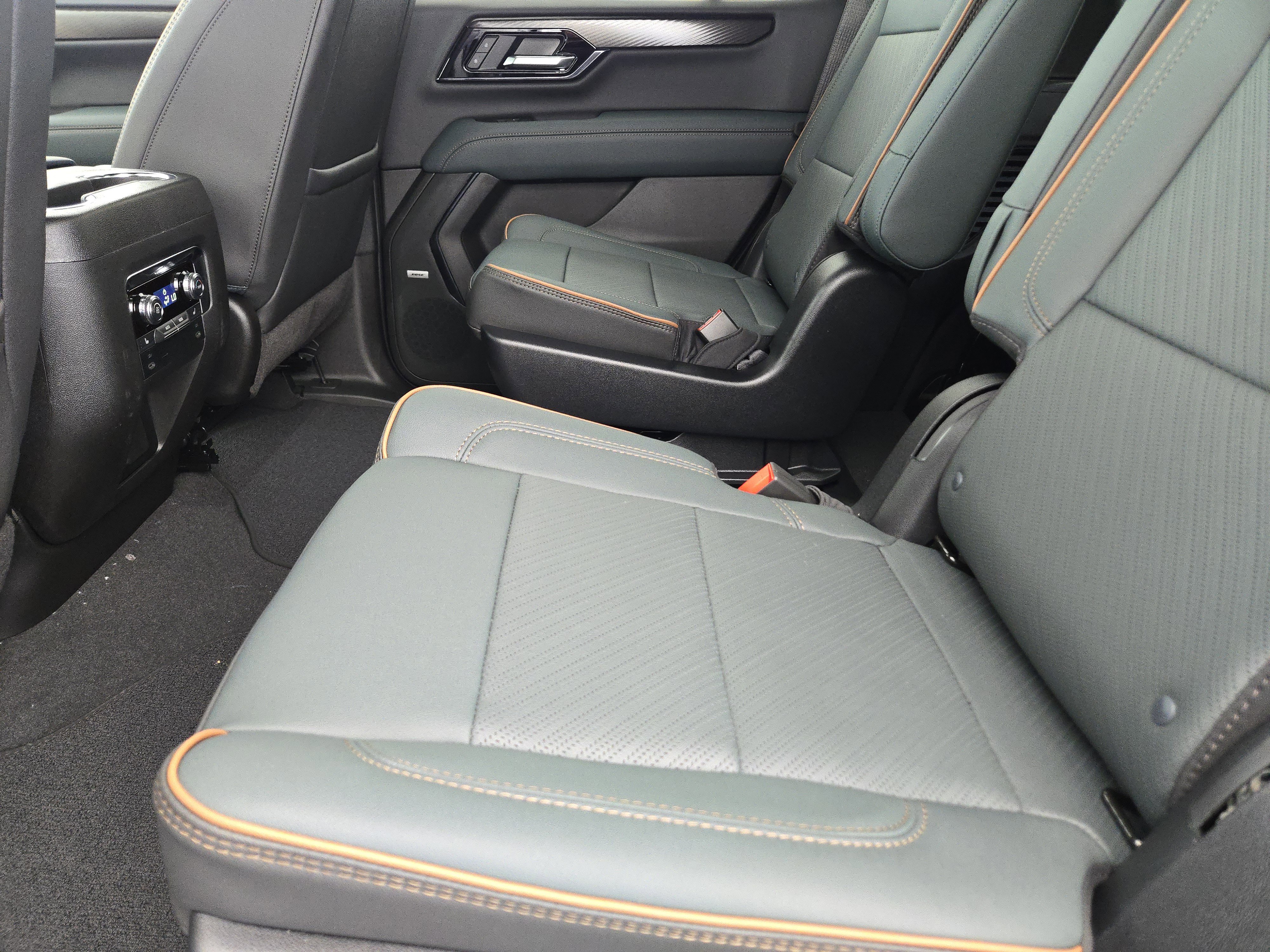 New 2026 GMC Yukon AT4 w/ AT4 Premium Package image 22