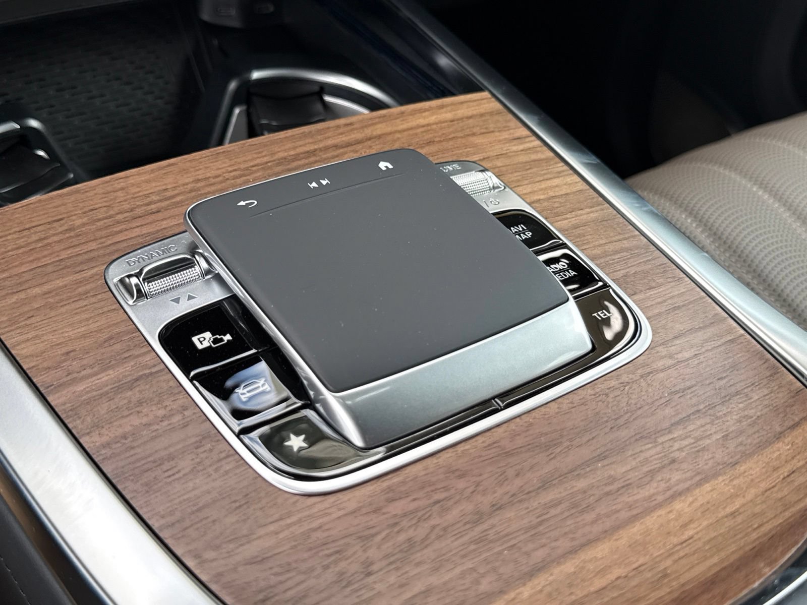 New 2026 Mercedes-Benz G 63 AMG 4MATIC image 24