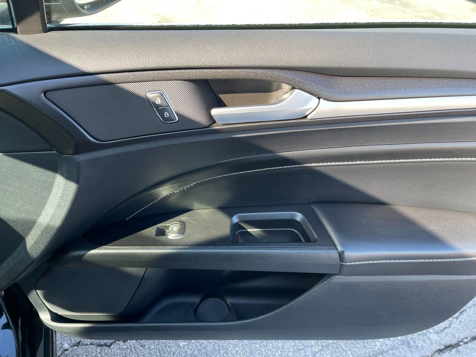 Used 2020 Ford Fusion Titanium image 19