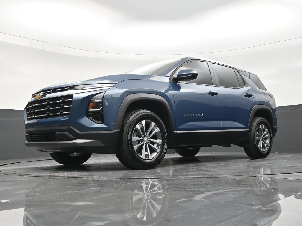 Used 2026 Chevrolet Equinox LT w/ Safety and Technology Package FWD image 19