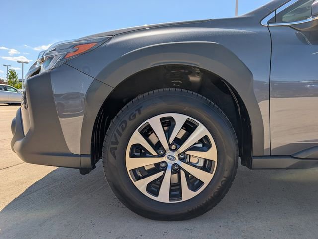 Certified 2025 Subaru Outback Premium w/ Popular Package #1A AWD/4WD image 12