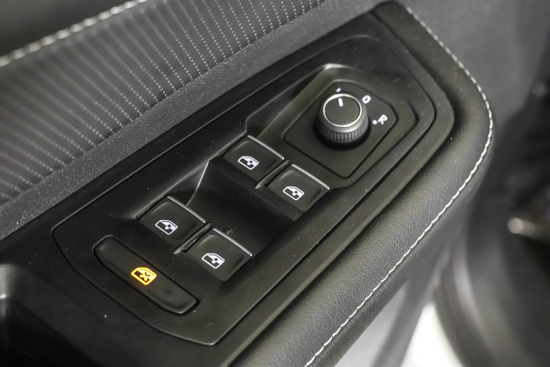 Used 2026 Volkswagen Atlas SE w/ Panoramic Sunroof Package AWD/4WD image 35