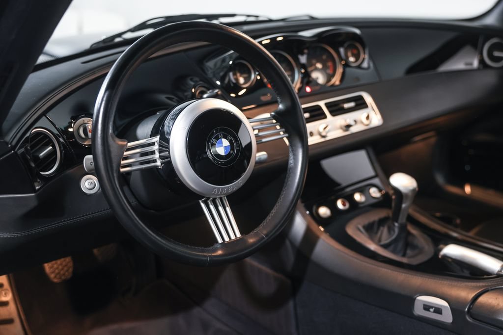Used 2002 BMW Z8 RWD image 24