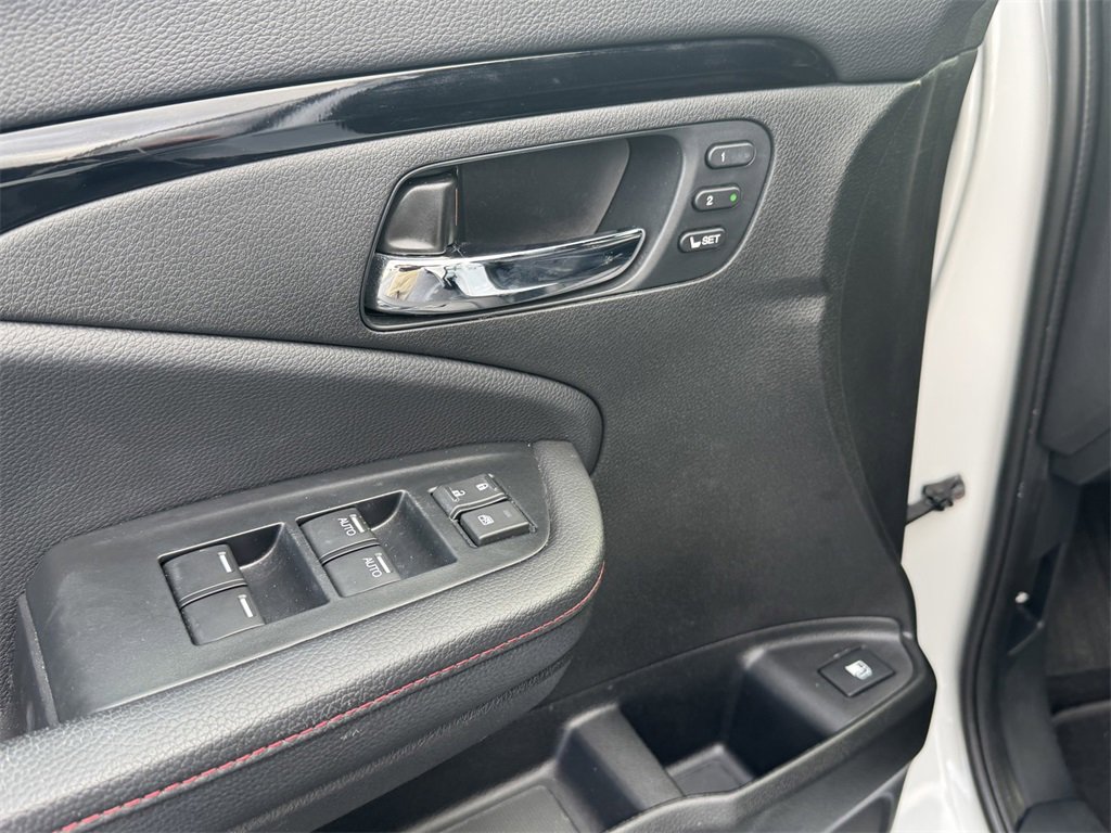 Used 2024 Honda Ridgeline Black Edition image 15