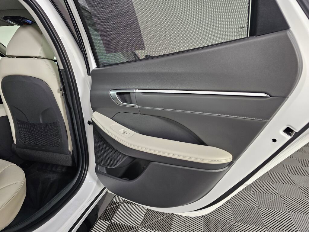 Used 2023 Hyundai Sonata Limited w/ Cargo Package image 36