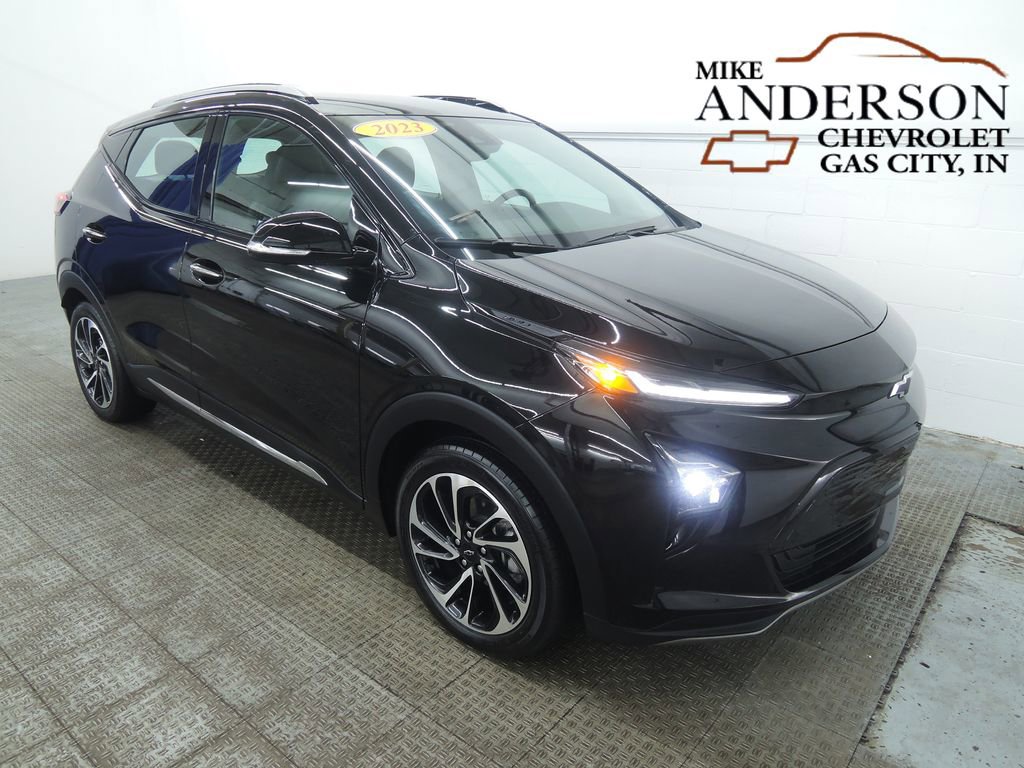 Used 2023 Chevrolet Bolt EUV Premier image 1