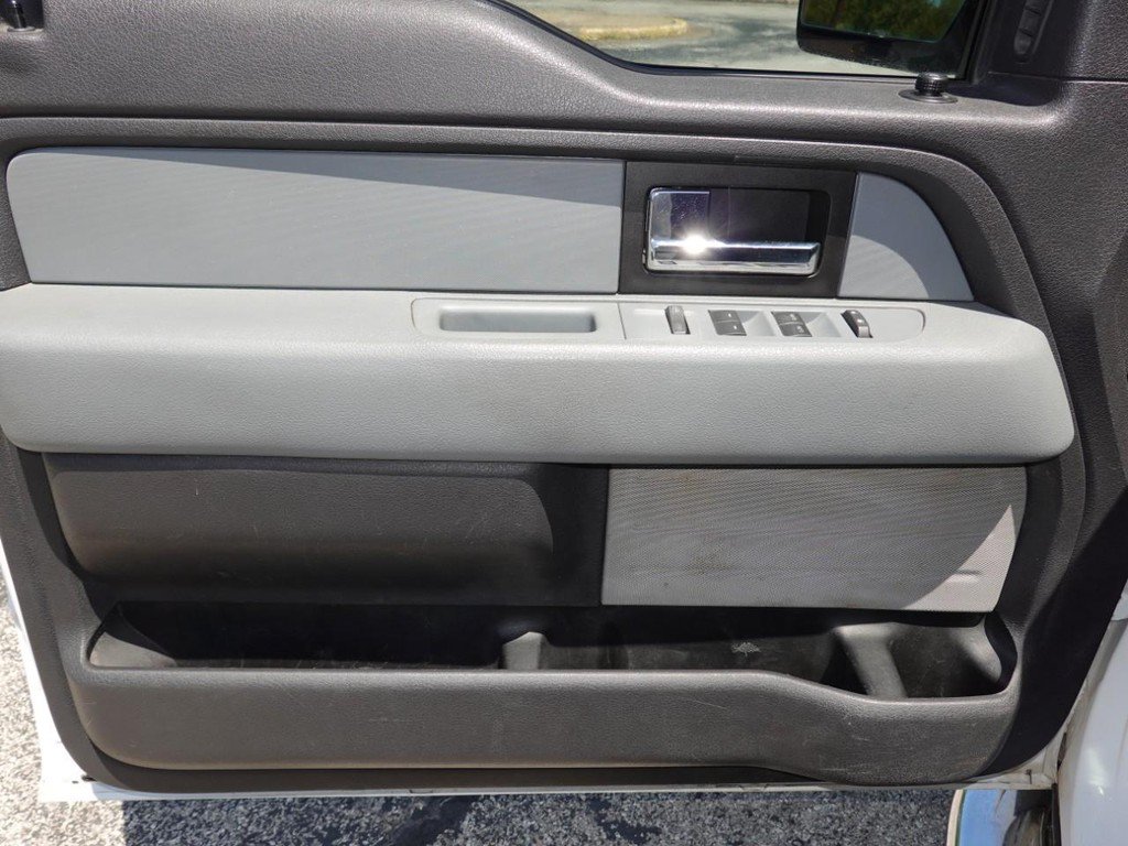 Used 2013 Ford F150 XLT w/ Luxury Equipment Group RWD image 19