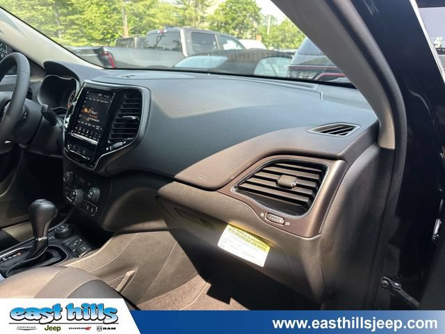 Certified 2022 Jeep Cherokee Limited w/ Elite Package AWD/4WD image 15