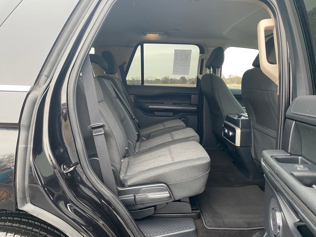 Used 2022 Ford Expedition XLT image 15