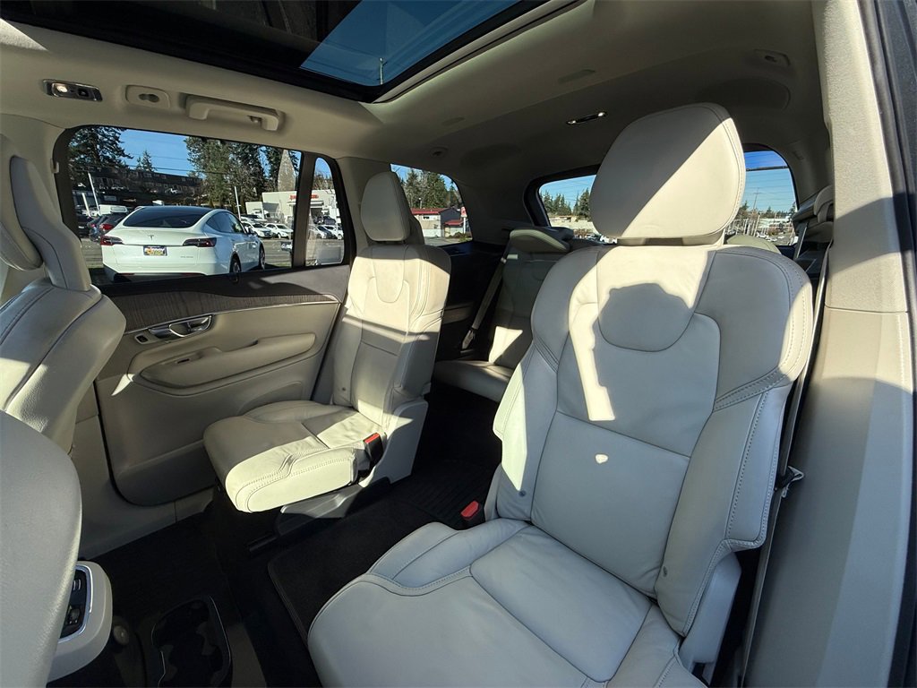 Used 2022 Volvo XC90 T8 Inscription w/ Advanced Package image 23