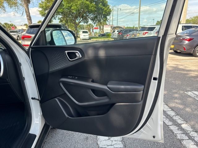 Used 2021 Kia Soul S FWD image 13