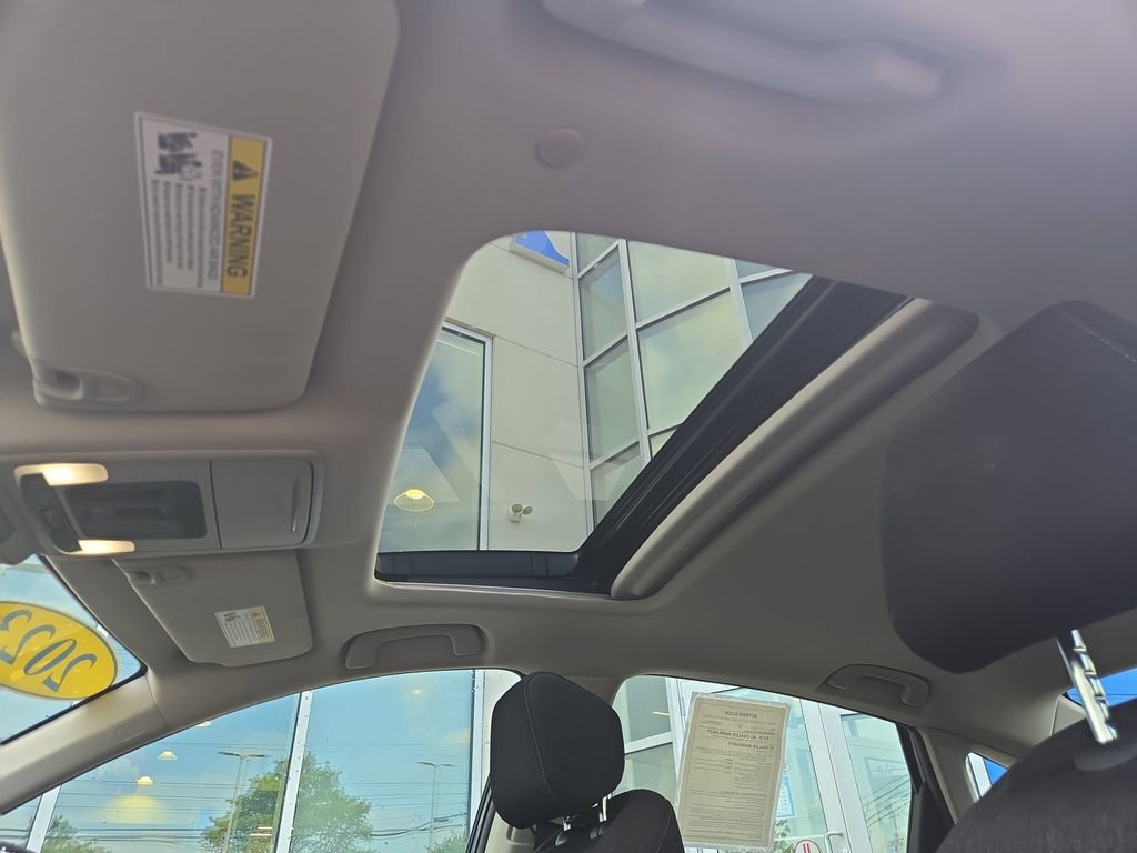 Certified 2023 Honda Accord EX image 22