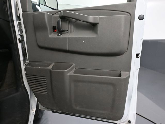 Used 2017 Chevrolet Express 3500 LT w/ LT Preferred Equipment Group image 39