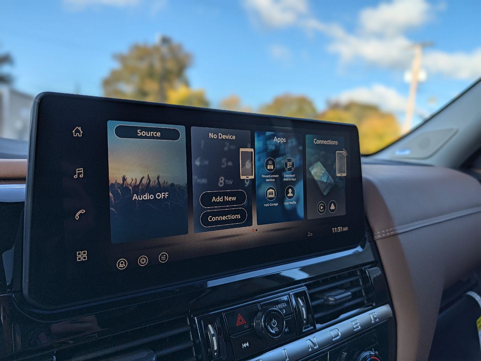 New 2026 Nissan Pathfinder Platinum AWD/4WD image 24