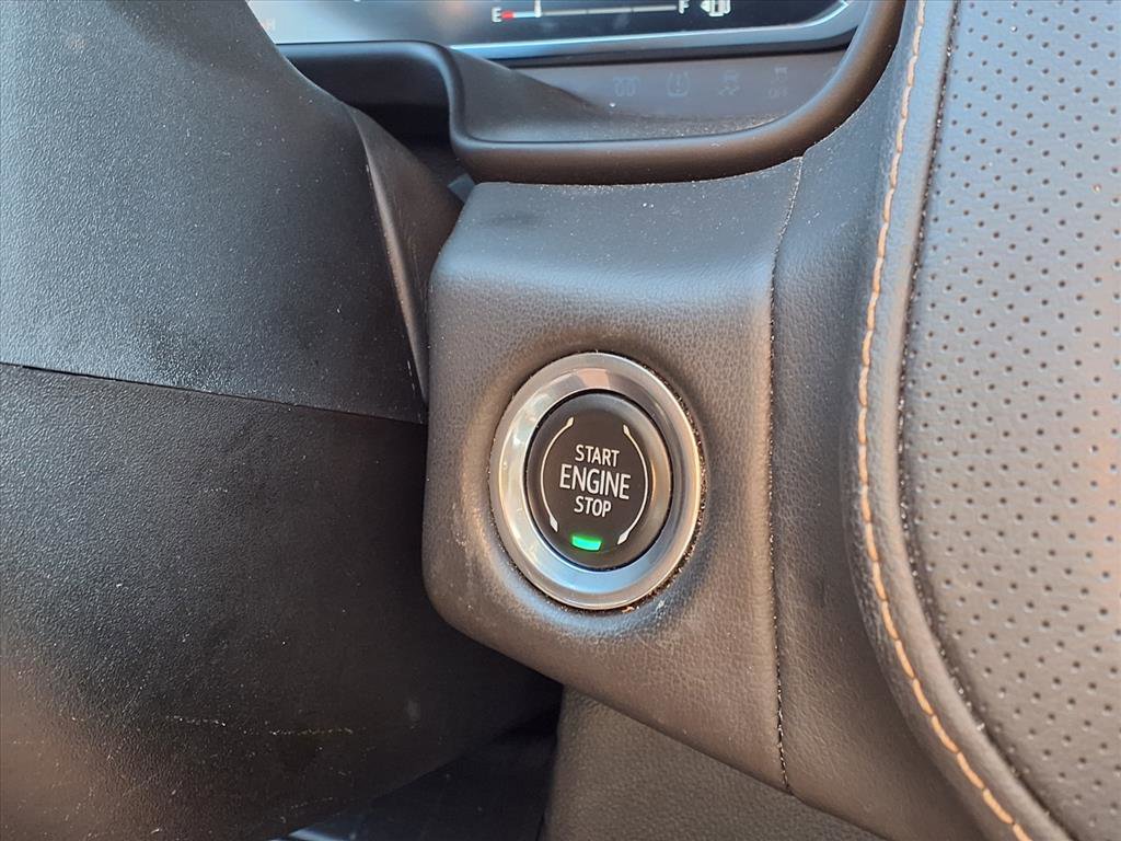 Used 2023 GMC Yukon AT4 w/ AT4 Premium Plus Package AWD/4WD image 9