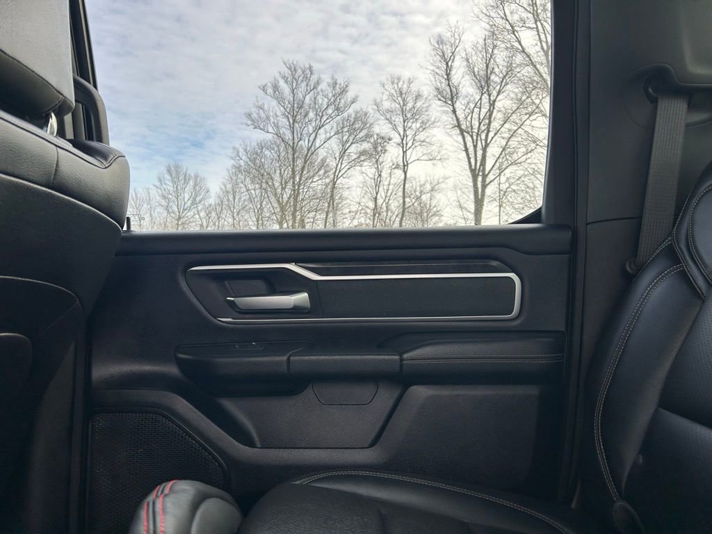 Used 2021 RAM 1500 Big Horn image 32