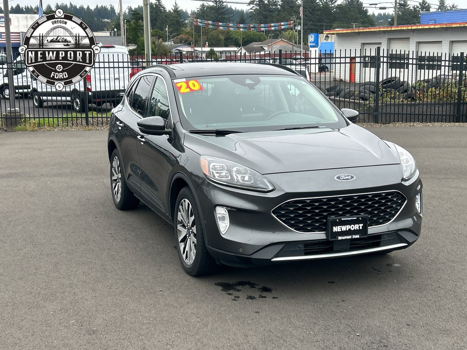 Certified 2020 Ford Escape Titanium AWD/4WD image 1