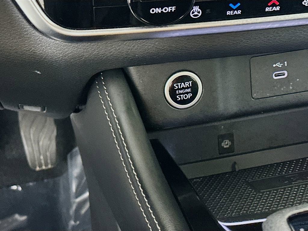 Certified 2023 Nissan Rogue Platinum w/ Platinum Premium Package image 21