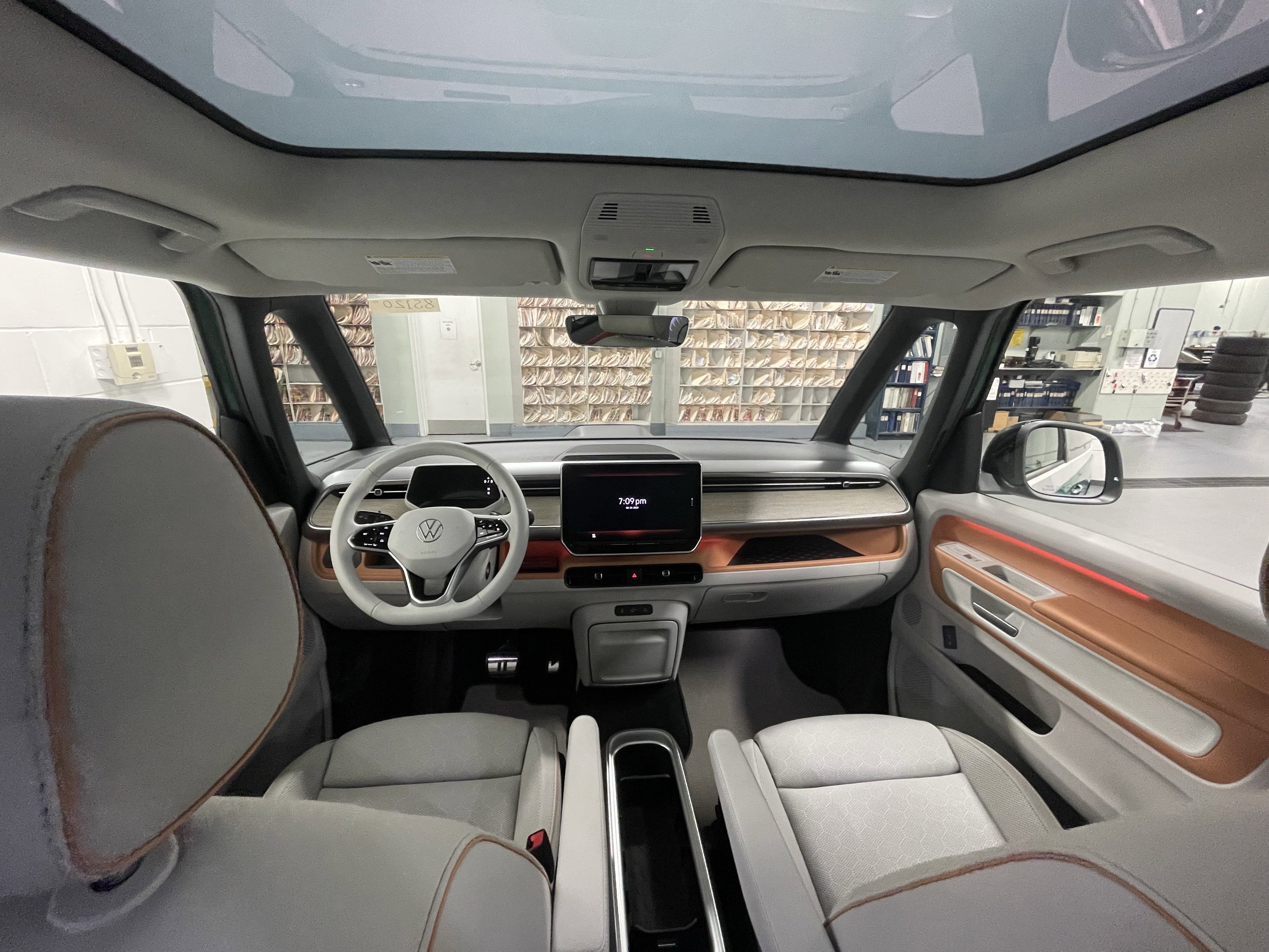 New 2025 Volkswagen ID. Buzz Pro S Plus image 19