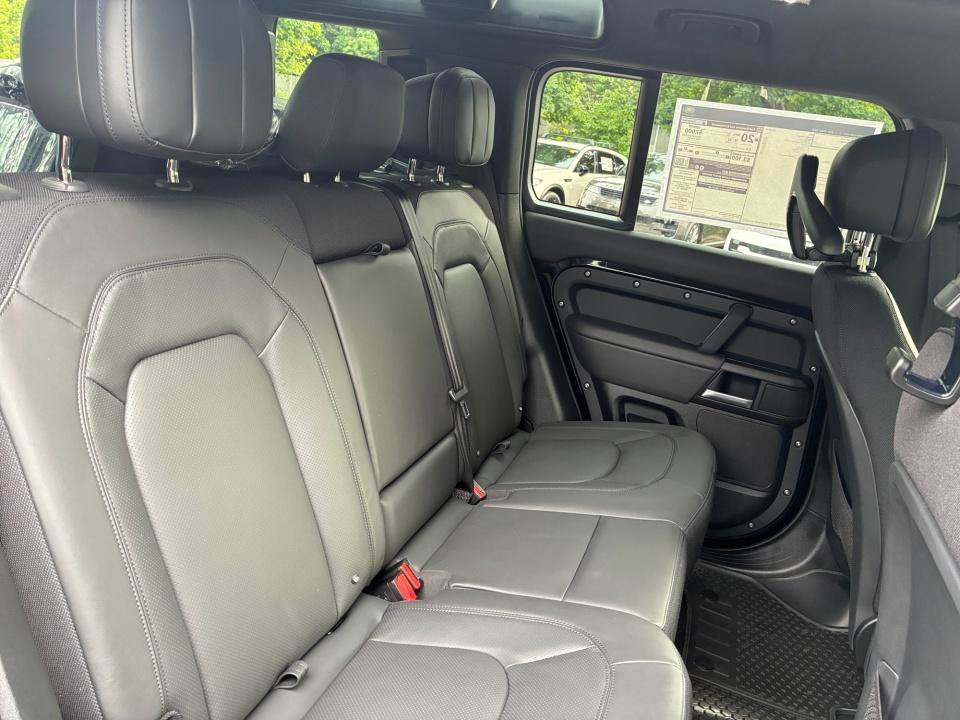 New 2026 Land Rover Defender 110 X AWD/4WD image 29