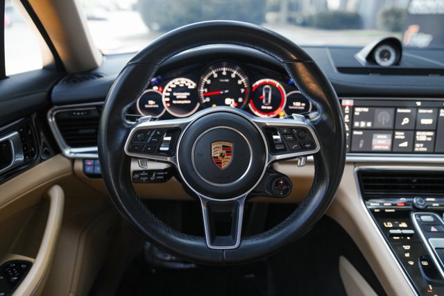Used 2018 Porsche Panamera 4S AWD/4WD image 22