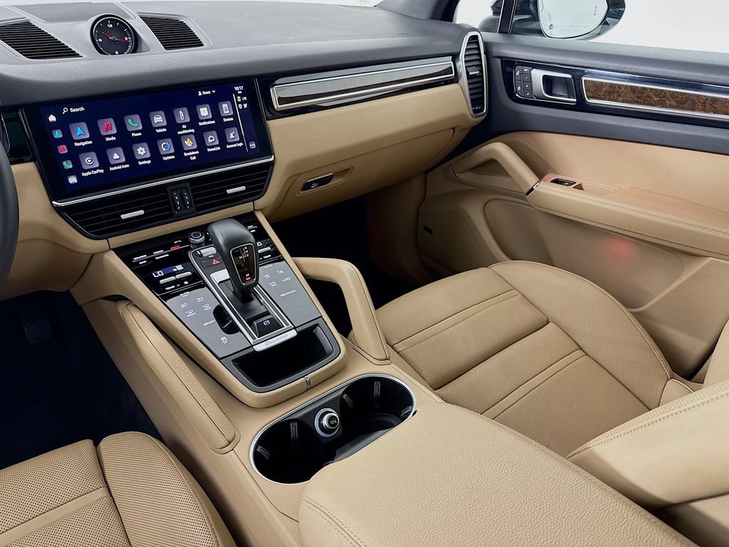 Certified 2023 Porsche Cayenne Platinum Edition AWD/4WD image 26