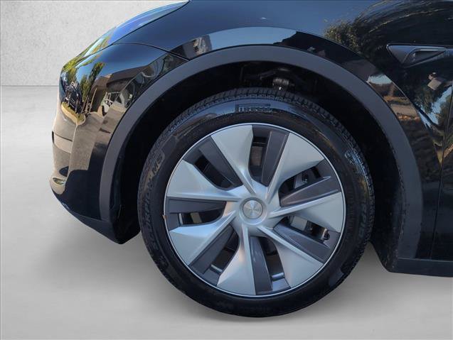 Used 2024 Tesla Model Y Long Range AWD/4WD image 30