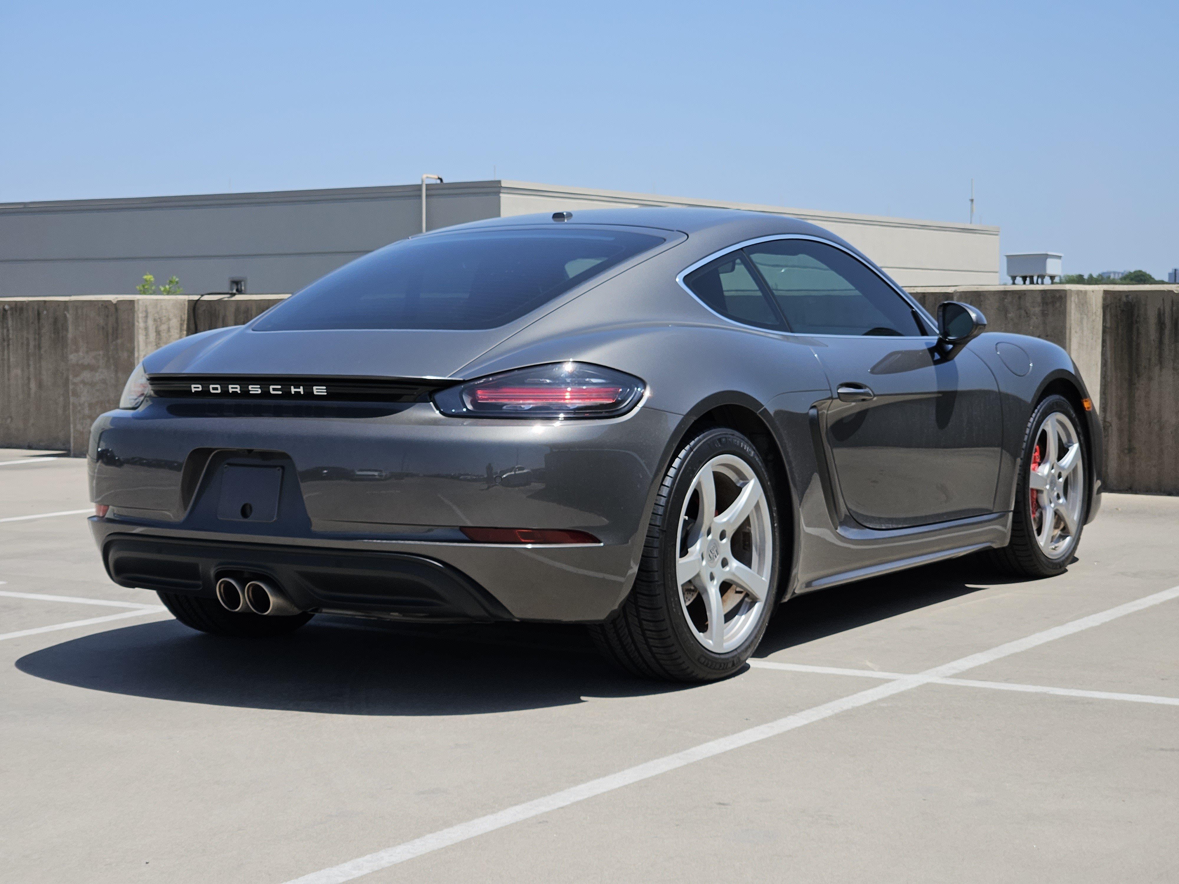 Certified 2022 Porsche 718 Cayman S RWD image 8