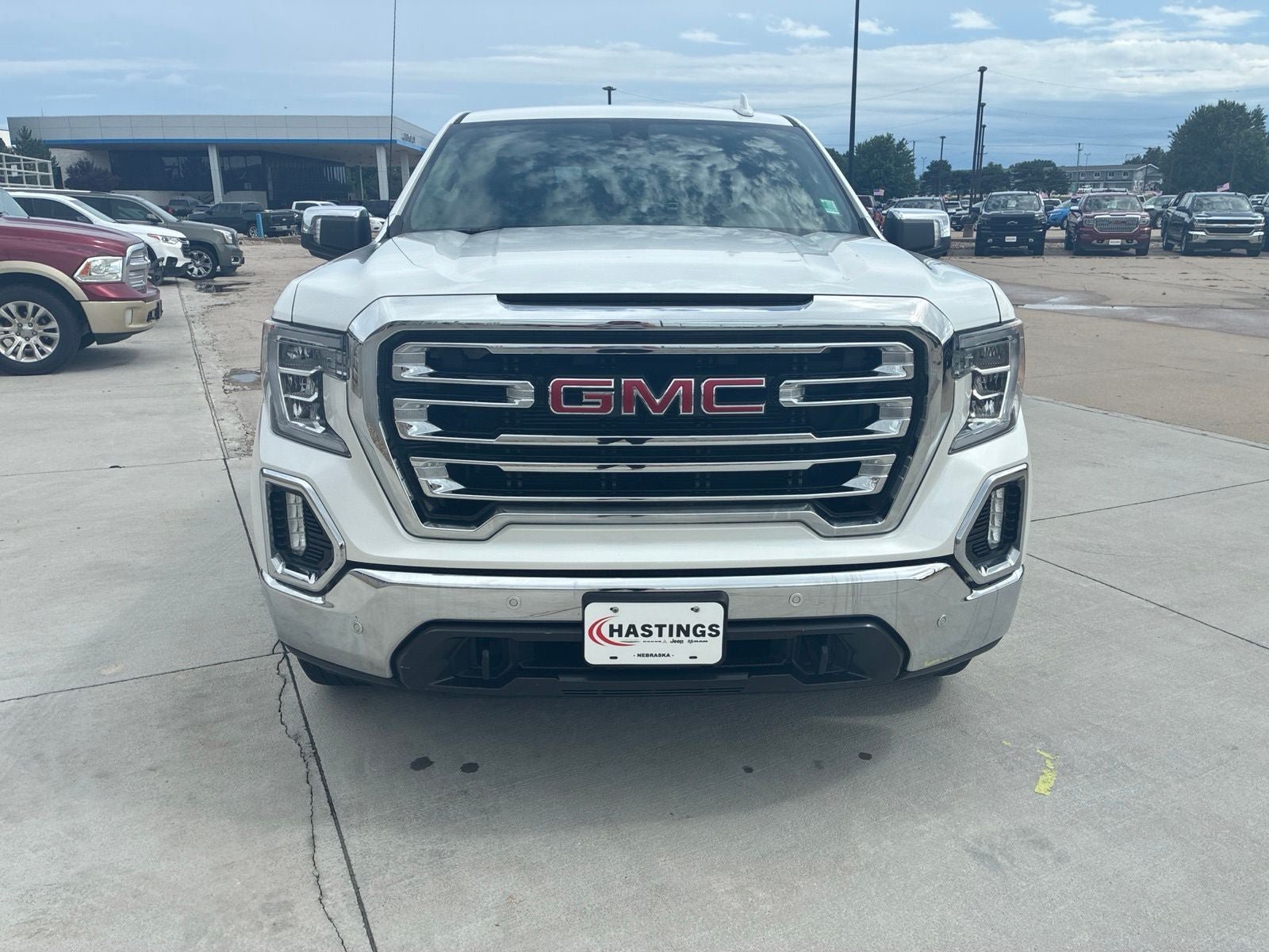 Used 2019 GMC Sierra 1500 SLT w/ SLT Premium Plus Package AWD/4WD image 10