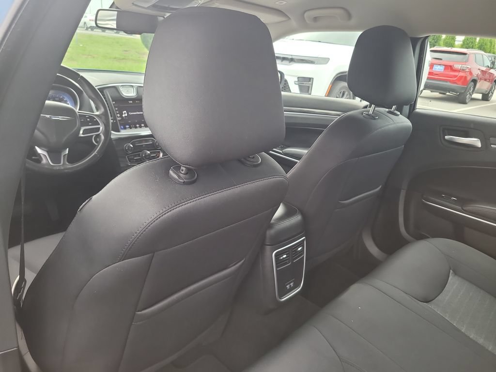 Certified 2021 Chrysler 300 Touring RWD image 11