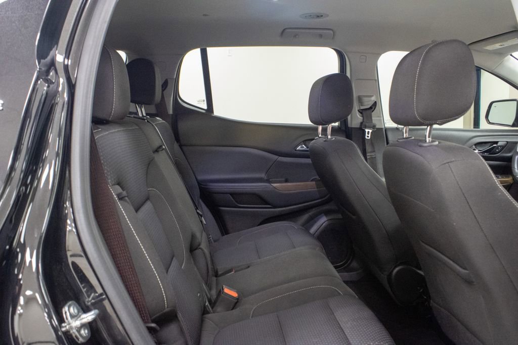 Used 2023 GMC Acadia SLE image 26