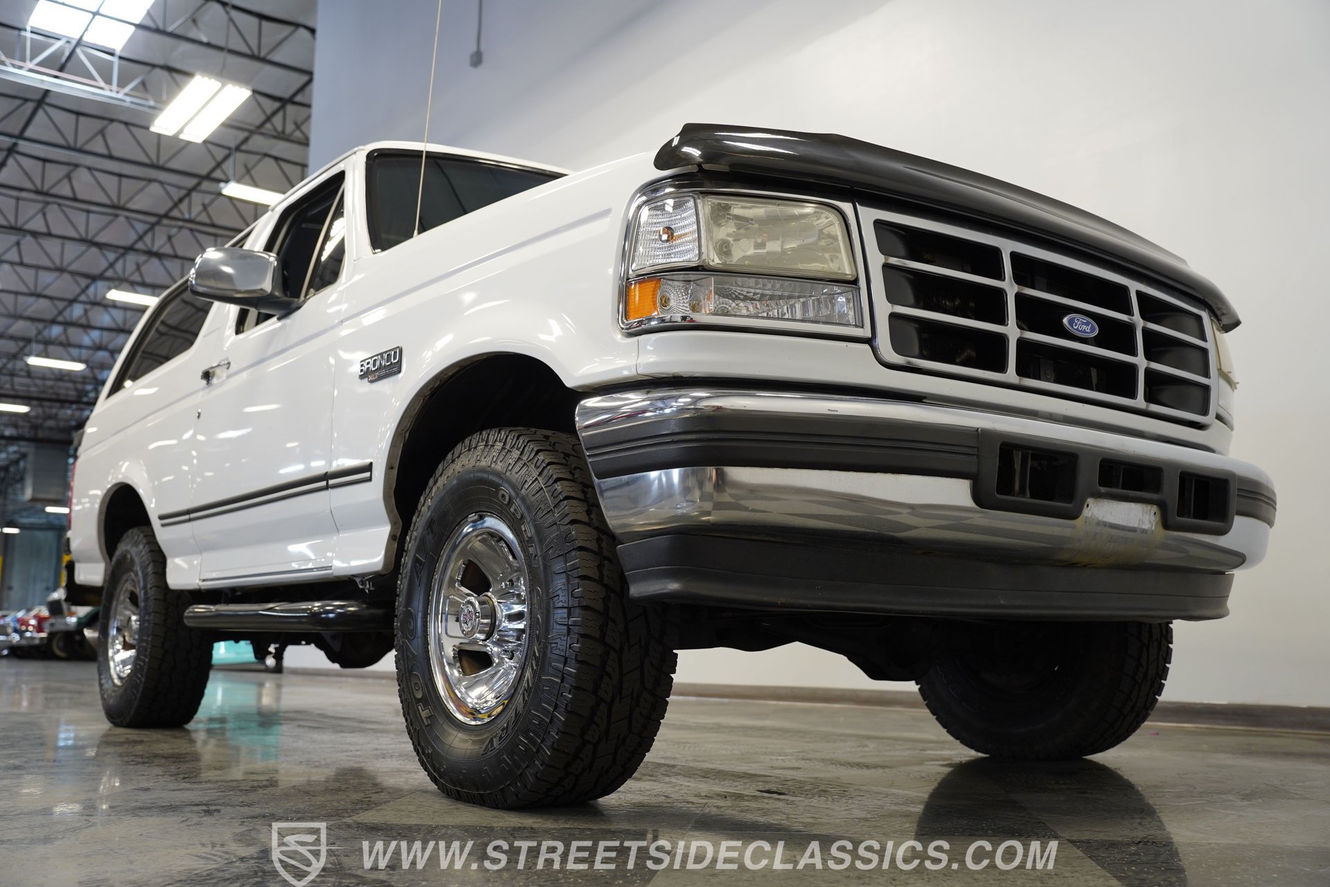 Used 1996 Ford Bronco XLT AWD/4WD image 35