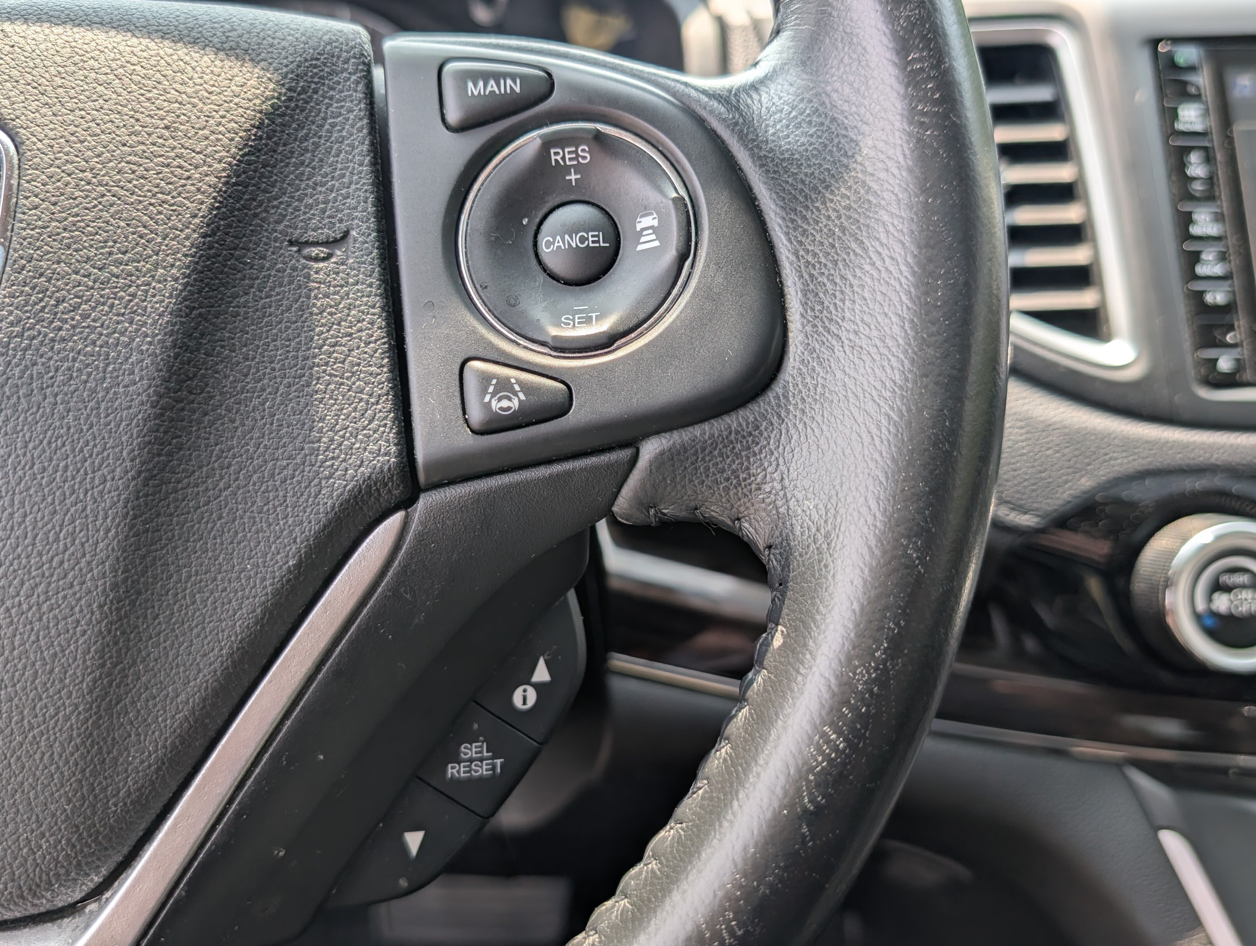 Used 2015 Honda CR-V Touring image 25