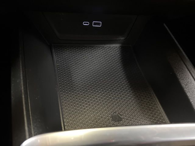 Used 2025 Chevrolet Equinox ACTIV w/ Safety and Technology Package image 30