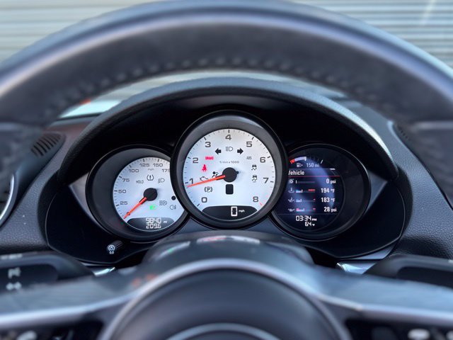 Used 2024 Porsche 718 Boxster RWD image 22