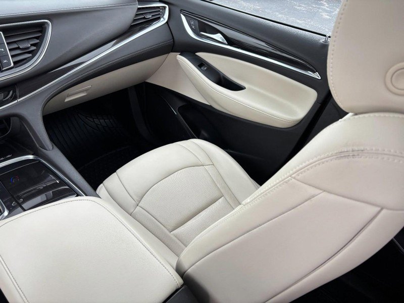 Used 2023 Buick Enclave Essence w/ Experience Buick Package image 15