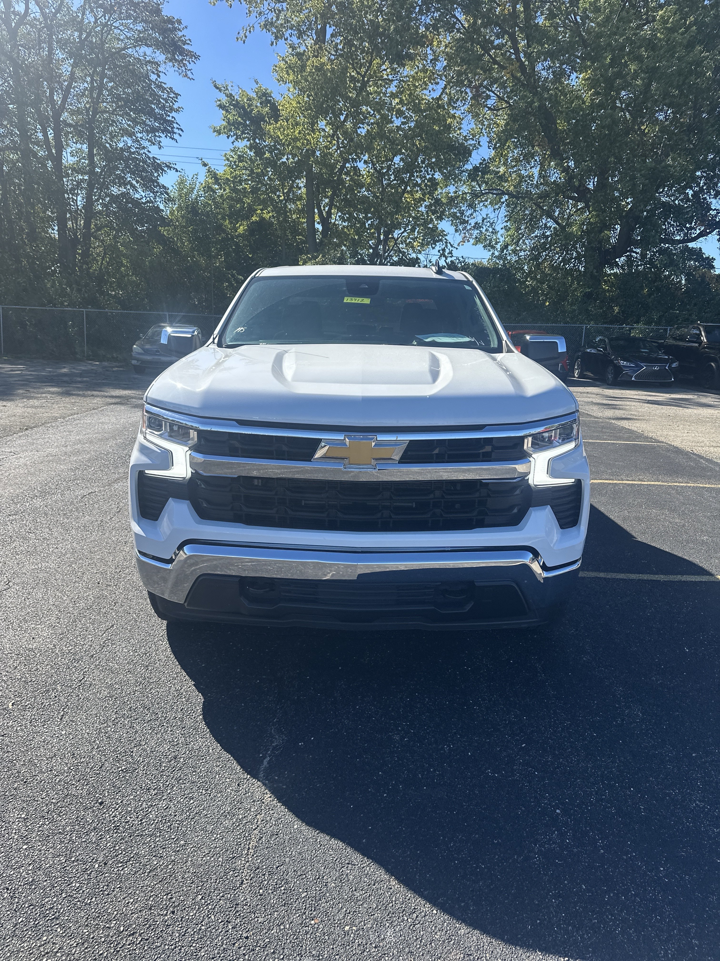 Used 2024 Chevrolet Silverado 1500 LT AWD/4WD image 2