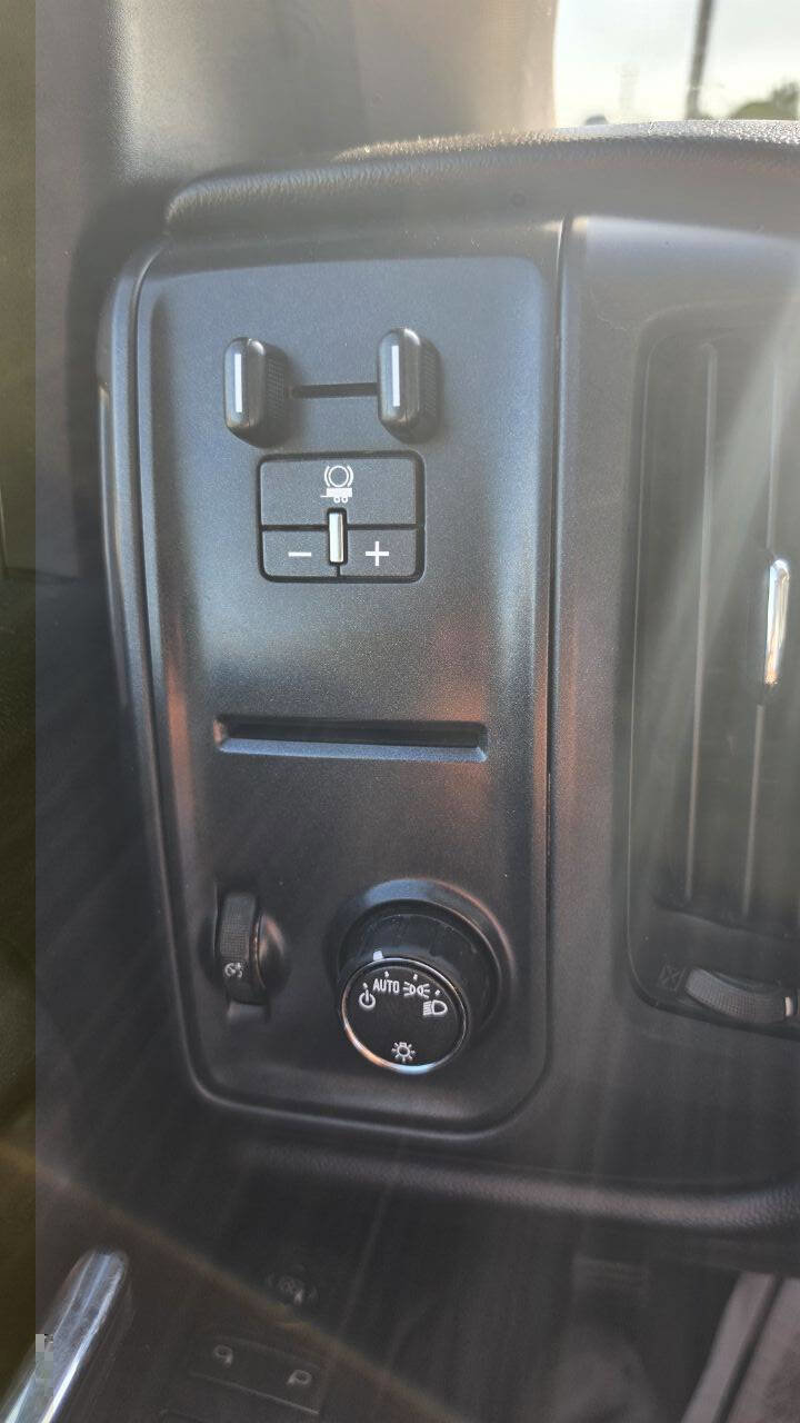 Used 2015 Chevrolet Silverado 1500 W/T AWD/4WD image 10