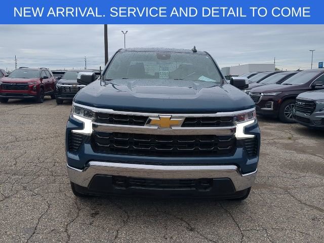 Used 2024 Chevrolet Silverado 1500 LT AWD/4WD image 12
