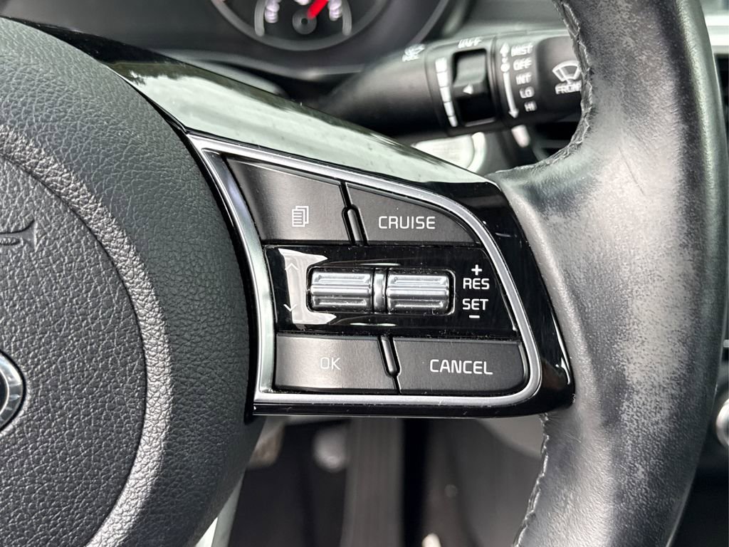 Used 2020 Kia Optima SE image 23